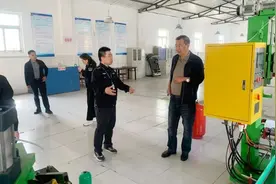 太原市市场监督管理局开展“五一”节前产品质量安全督导检查图片