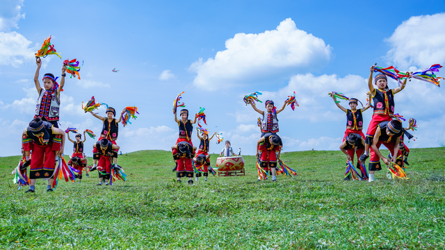 19℃清凉里的“热辣滚烫” 盘州暑期经济“热”力十足