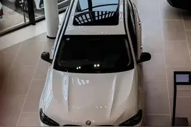 宝马被指拖延交付新车，有人贷款已办但拿不到车，有人婚车被拖延图片