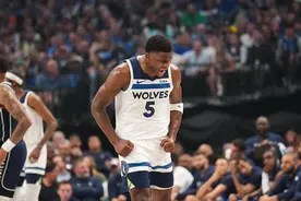 NBA季后赛：森林狼险胜独行侠扳回一城 爱德华兹29分唐斯25分图片