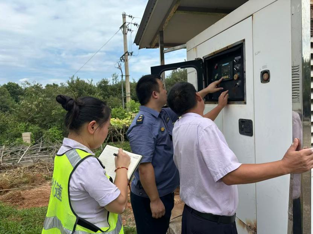 奔赴社港，安心抵达！看收费站如何织密暑期出行安全网