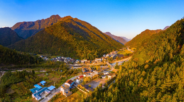 青睐绵阳 ‖ 层林尽染，枫顺邀你共赴红叶之约