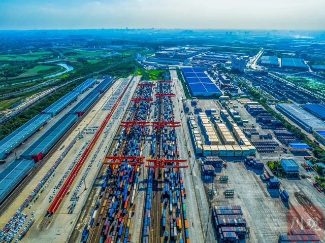 别只去三星堆！旁边的古城，藏着老成都的“活沙盘”