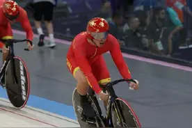 场地自行车男子团体竞速赛资格赛，河北运动员郭帅与队友第6名晋级图片