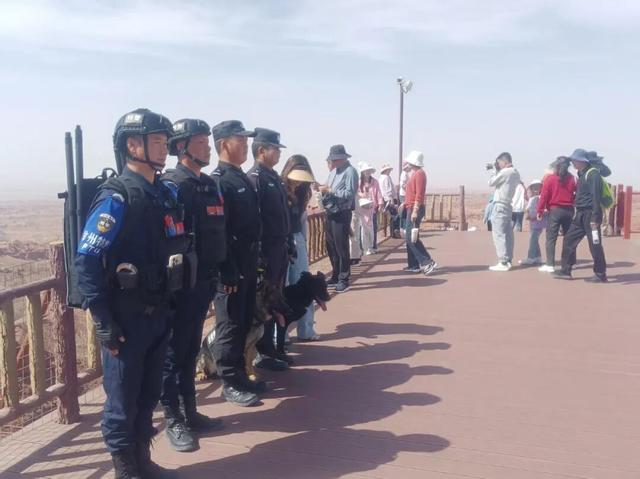丝路旅游警务 | 甘州公安：以“警”护“景”显担当 “丝路旅游警务”守护甘州国庆游