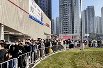 知名超市深圳首店开业！有人凌晨4点排队，2万元一箱的茅台半小时卖光，香港人也来了图片