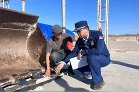 开展消防安全检查 为棉花秋收“保驾护航”图片