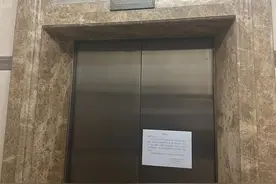 “如同过山车！”电梯先坠落后上冲，业主受重创不幸身亡图片
