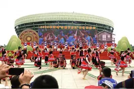 歌舞飞扬“三月三”  五彩斑斓看非遗图片