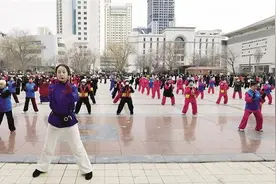 弘扬雷锋精神 争做时代先锋 兰州市举办“学雷锋全民健身志愿服务活动”图片