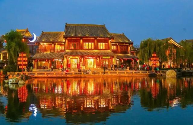 国庆出游新风向：河南文化游出圈，“拼假”解锁旅行深度体验
