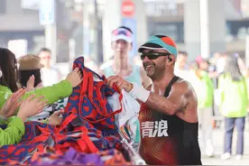 苏河半马圆满落幕！小小完赛包藏着这么多普陀企业图片