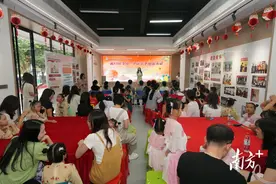 猜灯谜、做灯笼……清远亲子家庭花式迎中秋图片