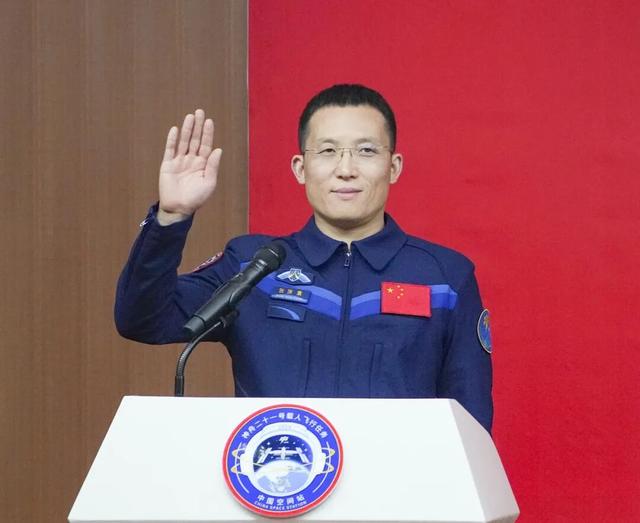 航天员张洪章：做一个国家需要的人
