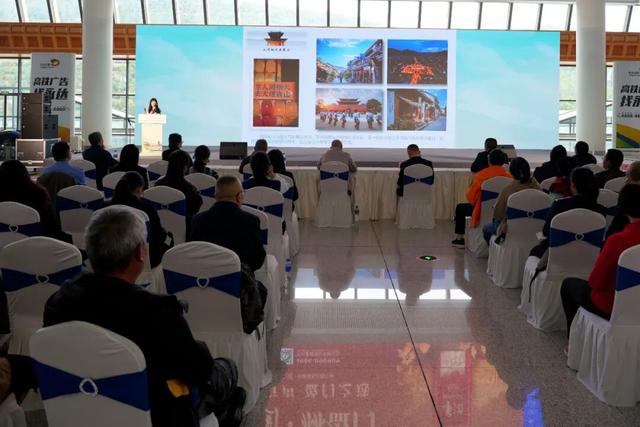 “花开四季 ‘香’约云南 坐着火车游红河”主题产品发布会在昆明举行