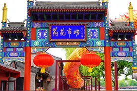 北京什刹海荷花市场全新升级亮相图片