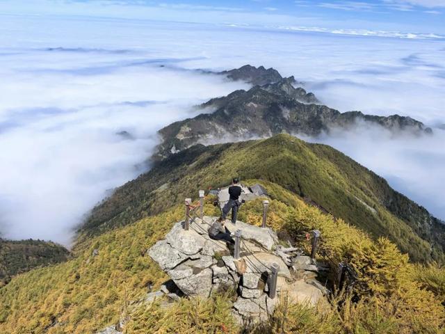 国庆邂逅太白山｜一日历四季，十里不同天，日出与云海共绘山河画卷