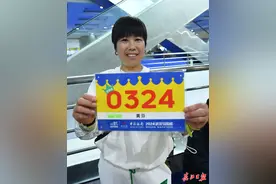 惊喜！ 52名汉马跑友收获私人订制版生日礼物图片