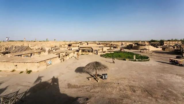 立冬后游镇北堡西部影城：苍茫大漠中的光影传奇（上篇）