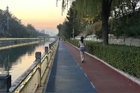 跑步运动蔚然成风！如何让家门口的跑道变得更友好？图片