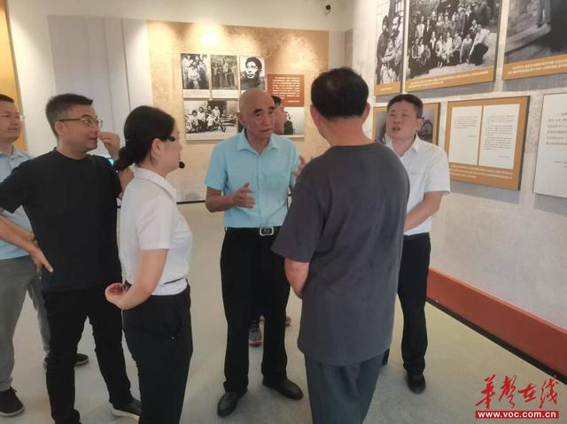 在滕代远故居 朱勇“遇见”了1938年的父亲