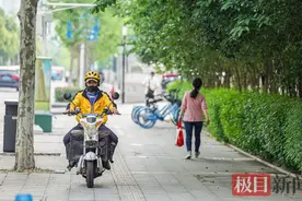 共同畅通骑手配送最后一百米！湖北着力破解外卖小哥“进门难”图片