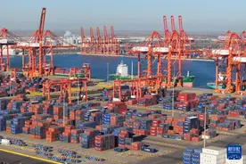 2024年河北唐山港货物吞吐量超8.6亿吨图片