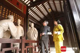 在最偏僻的贬谪之地 苏轼为何能达到生命的高峰？丨东坡大家讲图片