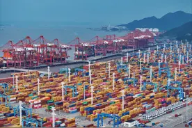 同比增幅8% 长三角铁路今年海铁联运超百万标箱图片