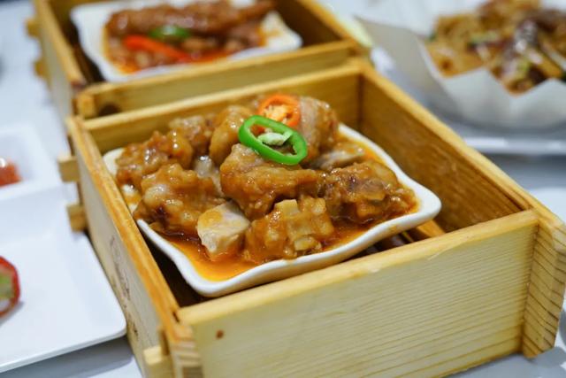 一座低调好玩的城市,花100块就能逛吃一整天!