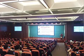 培训切脉针灸，84岁名老中医开班授课图片