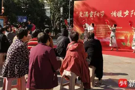 “爱满重阳节 情暖夕阳红”盐城惠民演出受欢迎图片