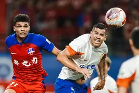 中超-山东泰山0-0客平梅州客家 9轮不败暂升第三图片