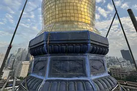 中山纪念堂修缮工作有新进展，金光闪闪的宝顶已露出图片