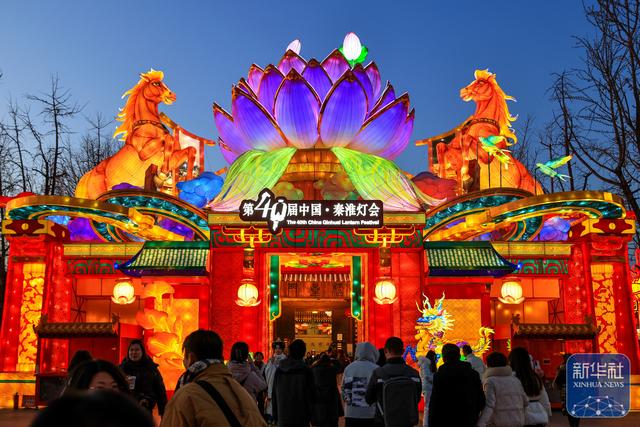 江苏南京：秦淮灯会璀璨夜