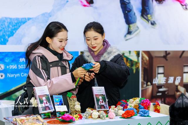 新疆乌鲁木齐：第十九届新疆冬博会精彩纷呈