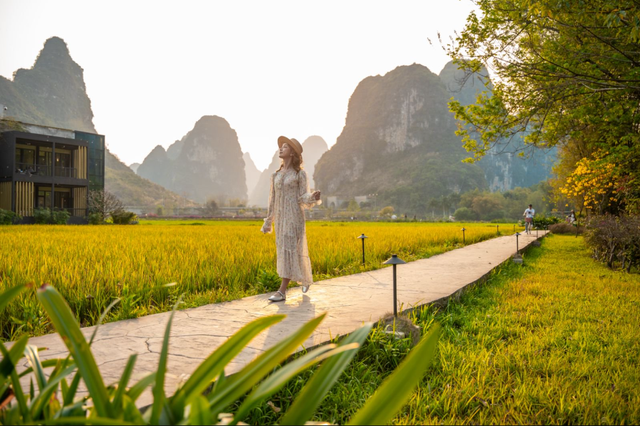 新华社携手董宇辉走进广西边关秘境，这里的山水“有点甜”……