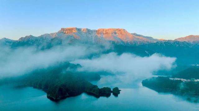 突破百万！瓦屋山【百万锦鲤】宠粉福利，11月30日揭晓这份专属幸运～