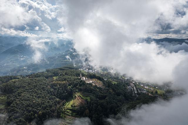 云南龙陵：探访松山战役旧址