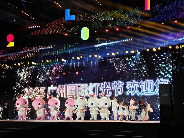 140万人次、2.6亿曝光，广州国际灯光节火出圈