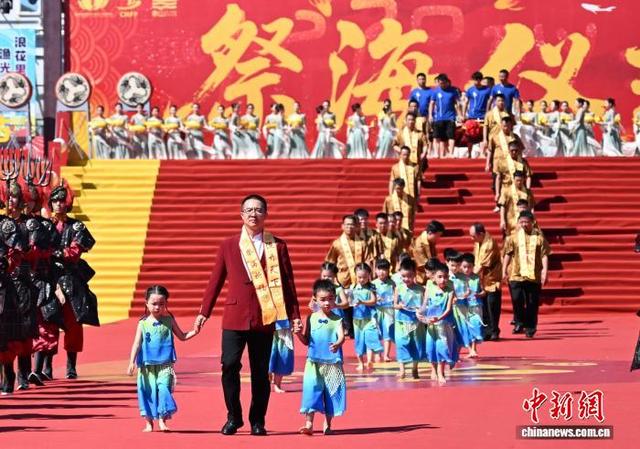 浙江宁波象山开渔节祭海