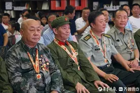 八一致敬功臣：我们需要记得 我们不能忘记图片