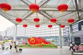 上海两大机场国庆假期日均客流预计36.9万人次图片