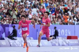 小组第一！中国男子4×100米接力进决赛图片
