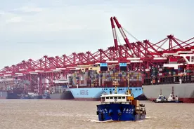 深度挖掘海洋资源价值，交通部称将加快完善绿色航运政策体系图片