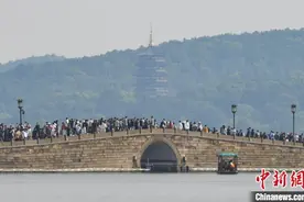 杭州前三季度GDP超1.5万亿元 同比增长4.5%图片