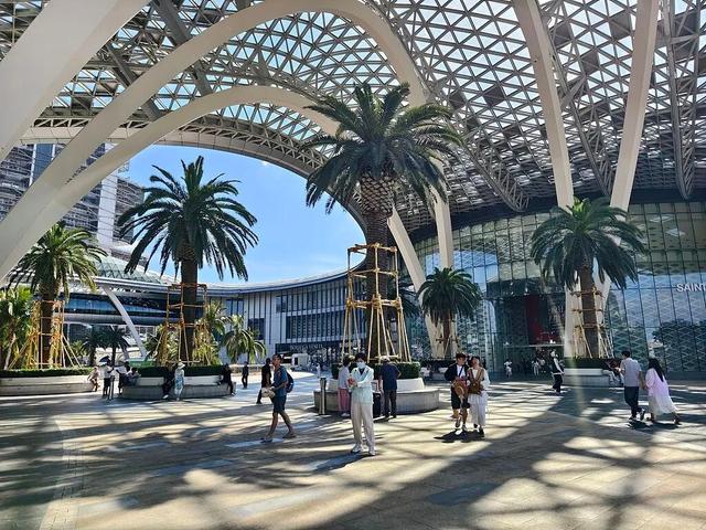 今起，海南全岛封关运作！网友急了：还能去旅游、购物吗？