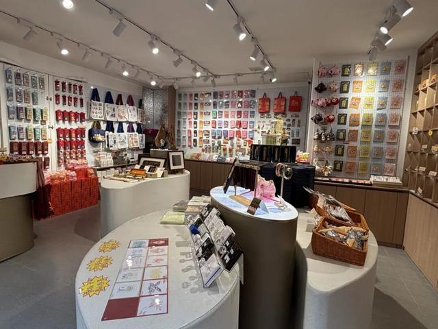 重阳暖孝亲，文脉润金陵——携父母同游南京夫子庙