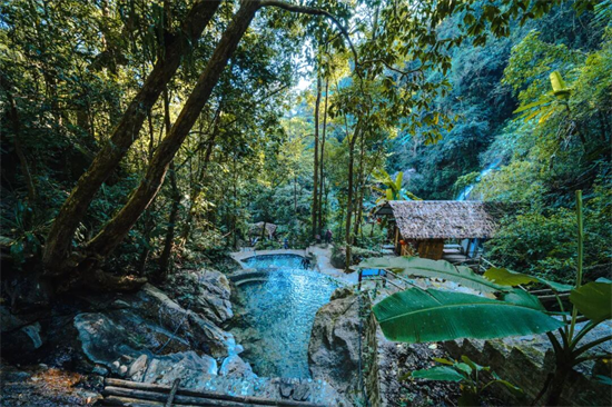 【早安云南·云游】一池温泉藏山野！这个冬天，快来云南赴一场温柔之约！