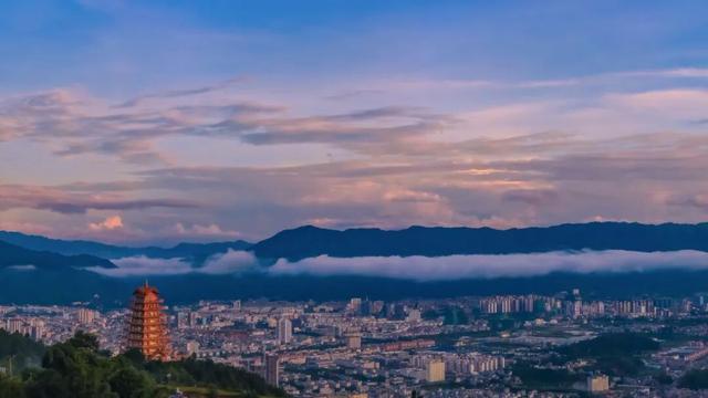 遇见临沧 如回故乡丨青山伴流云 临翔“旗山玉带”上线